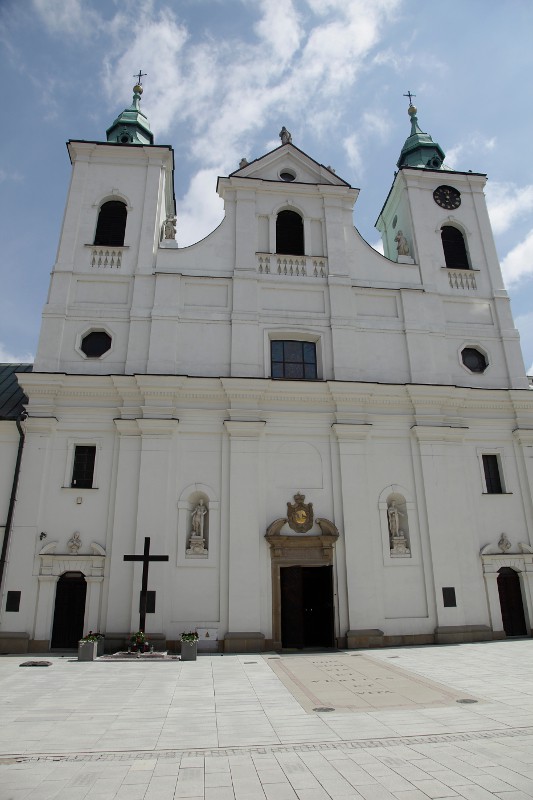 ul. 3 Maja - Kościół Świętego Krzyża Rzeszów