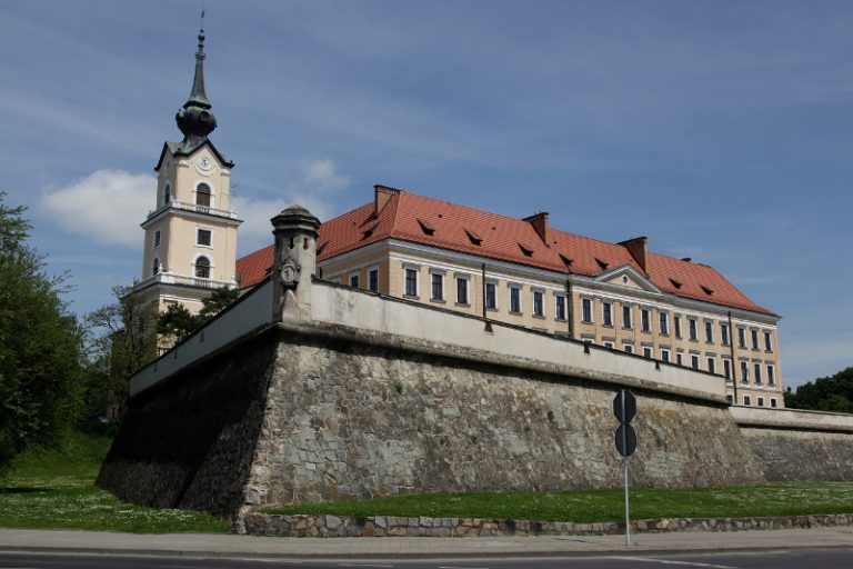 E RZESZ W Pl Historia Rzeszowa Lokacja Miasta Rzeszowa Dzieje Rzeszowa   Zamek Rzeszow 768x512 